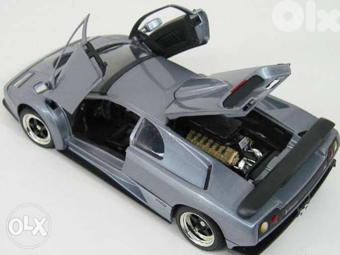 Lamborghini Diablo GT diecast car model 1:18 4