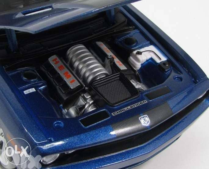 Dodge Challenger diecast car model 1:18 7