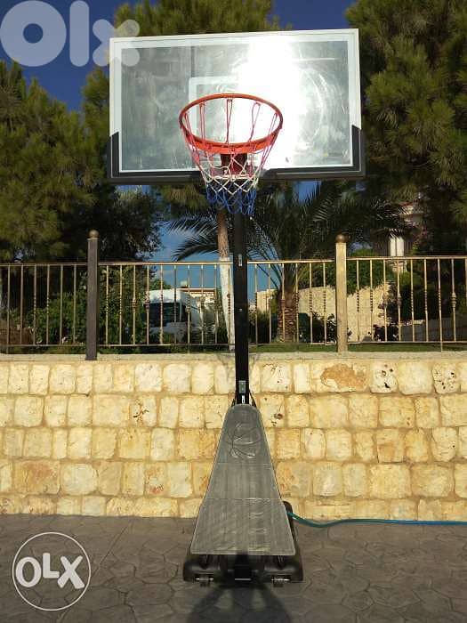 Now 480$ before 600$ movable hoop basketball stand 1