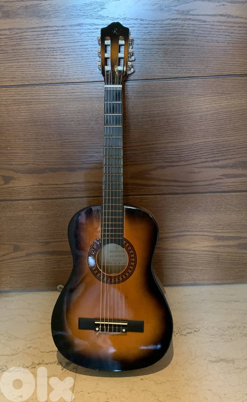 Classical Guitar for kids like new 2