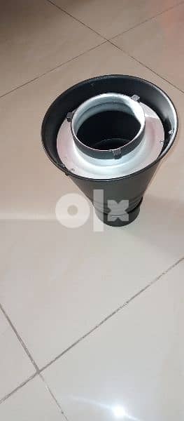 snoot with grid for bowenz studio flash 1