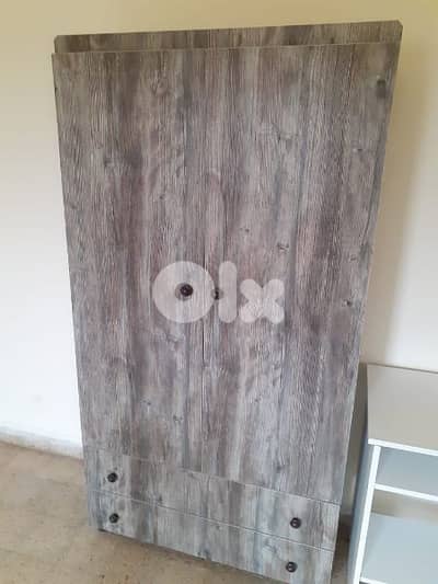 خزانة درفتين حجم كبير