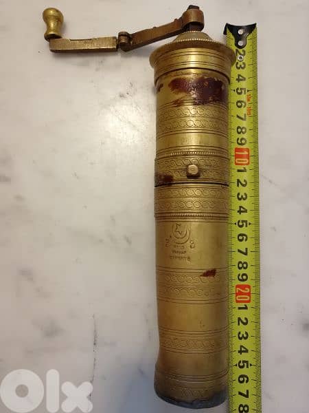 مطحنة قديمة antique 2