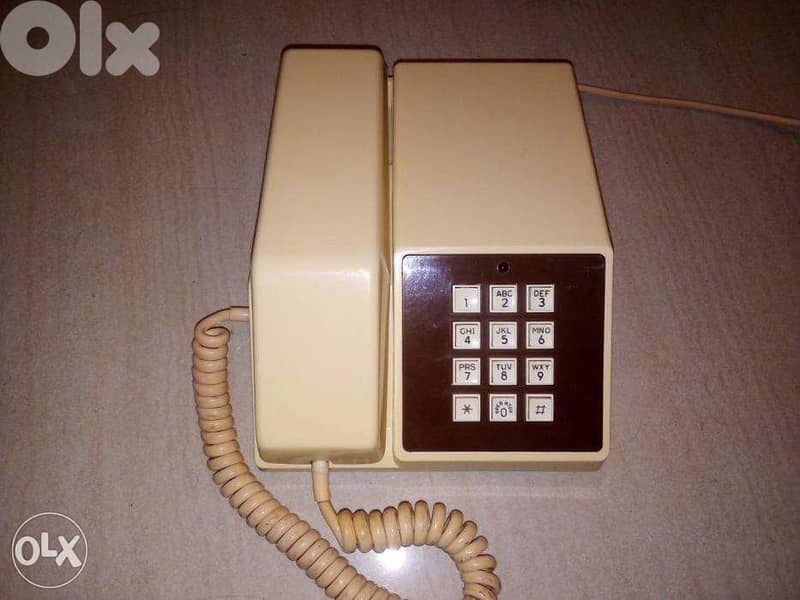 vintage 80s telephones 4 colors available 1