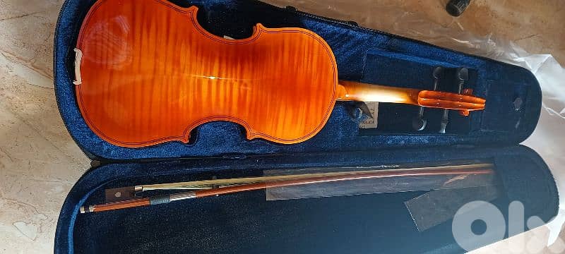 violin 4/4 best quality with all accessories 0