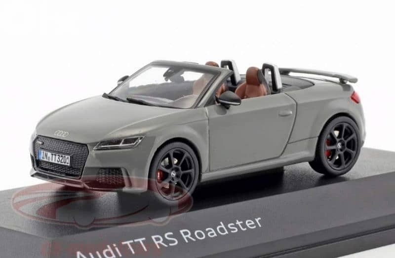 Audi TT RS Roadster diecast car model 1:43. 1