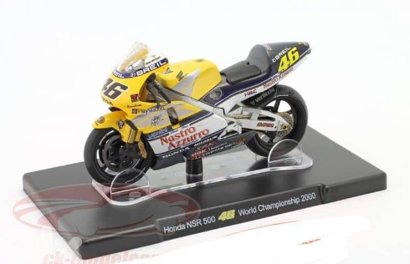 Honda NSR 500 ( year2000) diecast motorcycle model 1:18 0