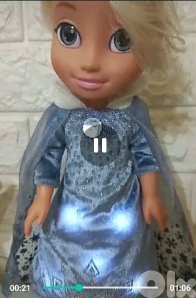 ELSA SINGING +TRADITIONS 35 Cm -FROZEN 2 as new mechanism doll=30$ 1