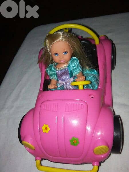 STEFFi LOVE DAUGHTER EVI +HER CAR barely used still good doll, both=22 0