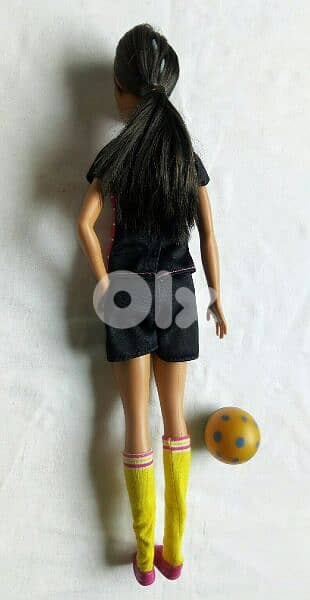 BARBIE SOCCER PLAYER - I CAN BE brunette great doll +complete wear=23$ 4