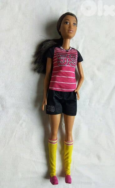 BARBIE SOCCER PLAYER - I CAN BE brunette great doll +complete wear=23$ 6