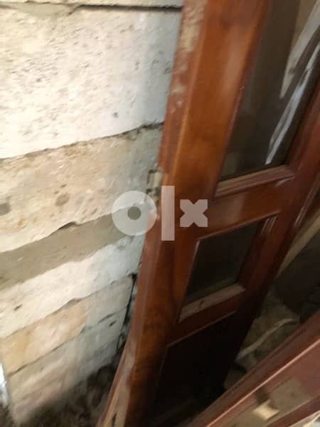 باب خشب ميغانو درفتين خارق النظافة مع صندوقو جاهز للتركيب 3