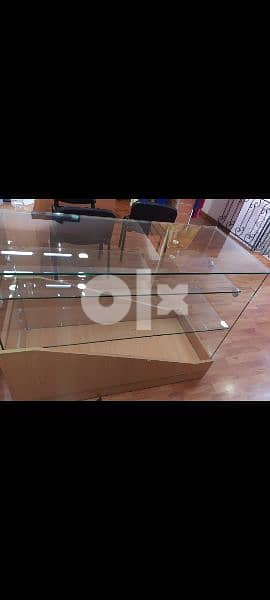 perfume stand and showcase 6