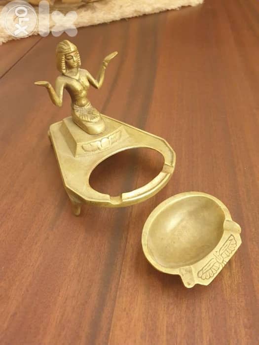 Old copper ashtray. 80 years old 1