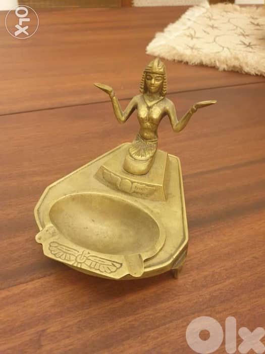 Old copper ashtray. 80 years old 2