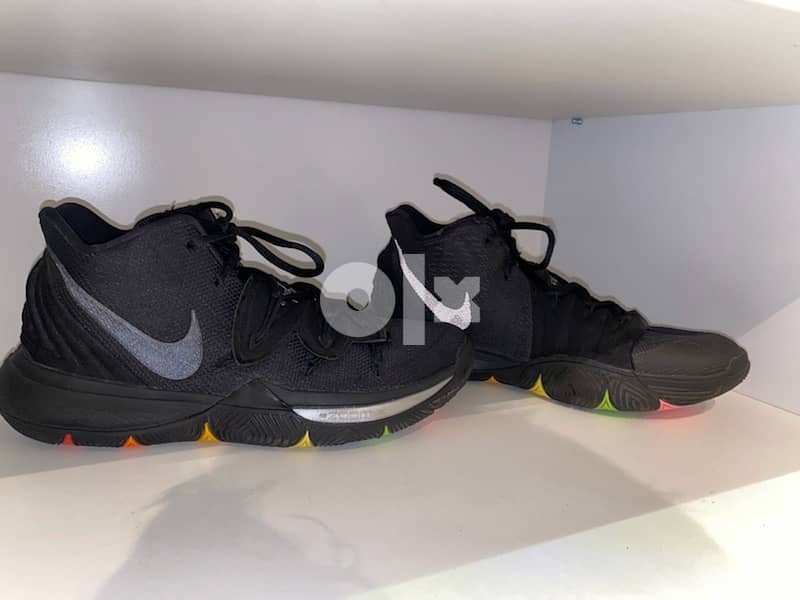 Nike Kyrie 5 Basketball shoes 3