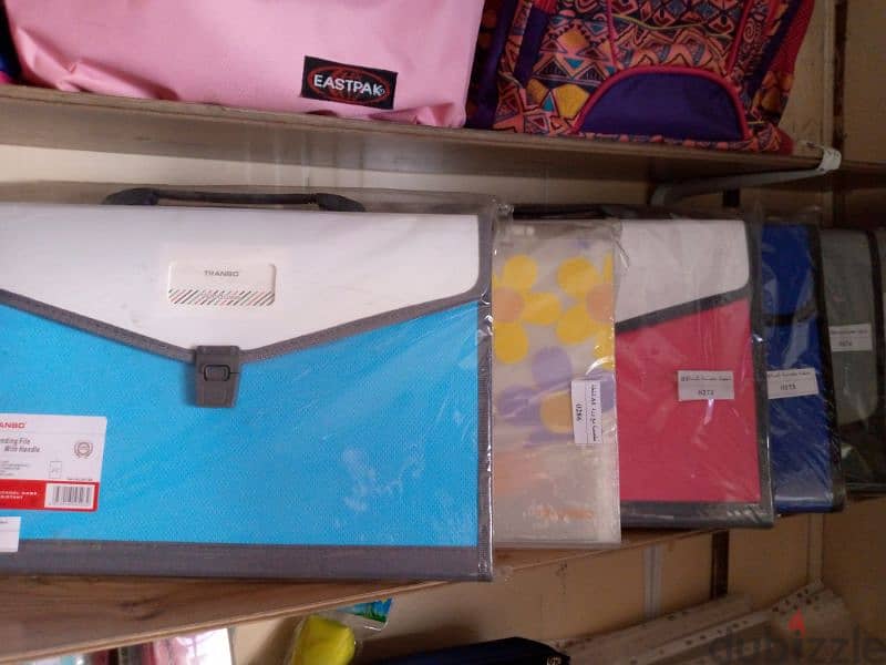 ملفات وفايلات مدرسية ومكتبية باسعار مناسبة للجميع 3
