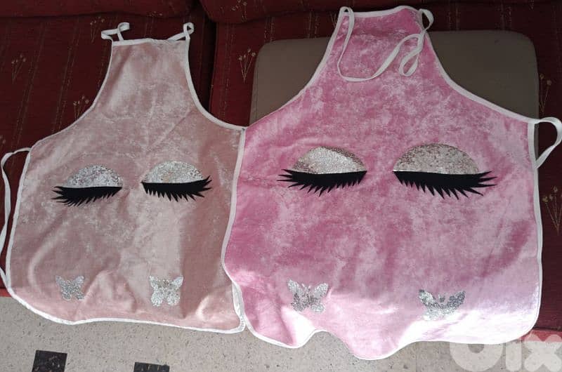 stunning velvet eyelash kitchen apron 3