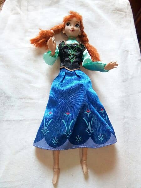 PRINCESS ANNA FROZEN from DISNEY Store ARTICULATED Good doll=21$ 4