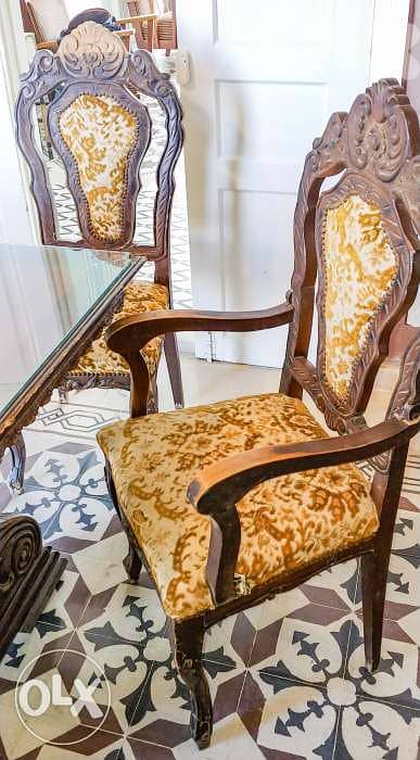 Old vintage dining room 2