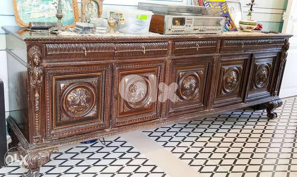 Old vintage dining room 3