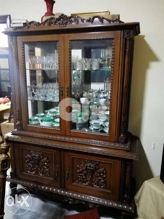 فيترين مميزة خشب زين انتيك حفر يدوي فخم جميل جدا مميز للغاية vitrine 0