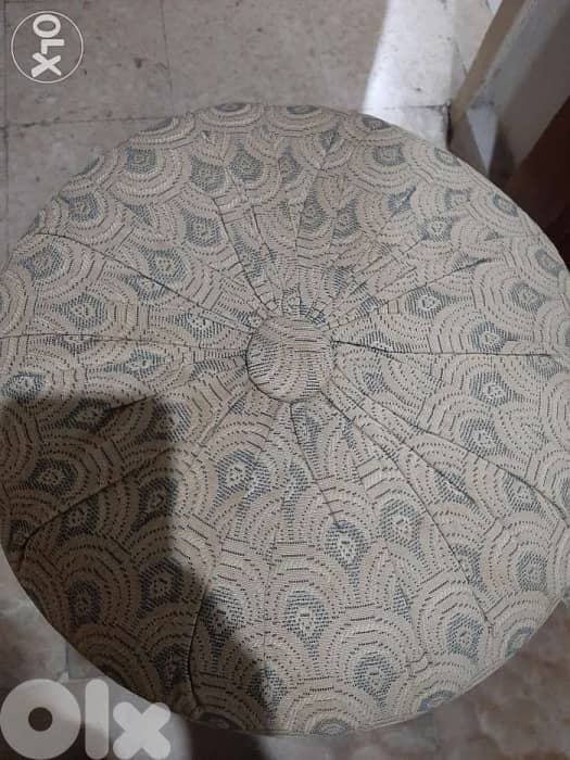 كرسي فوتاي متنوعة الأستعمال لطاولة الماكياج وغيره. . 1