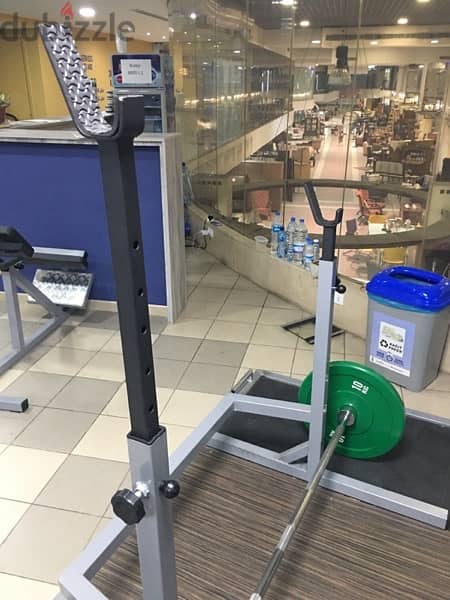 bench & squat rack heavy duty like new for home and gym used 4