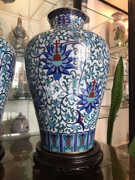 VINTAGE HIGH QUALITY RARE HANDMADE CLOISONNE VASES. 1
