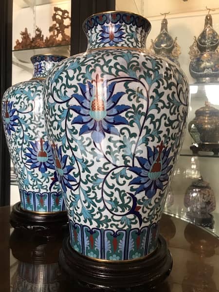 VINTAGE HIGH QUALITY RARE HANDMADE CLOISONNE VASES. 5