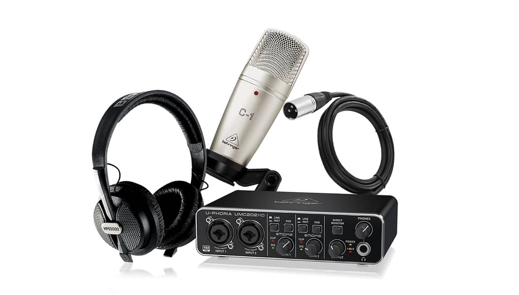 Behringer U-Phoria Studio Pro Bundle 2