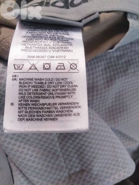 Adidas  sportswear  size W40 L30 2