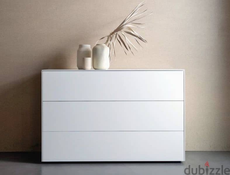 Bedroom Chifonyer Or Closets 0