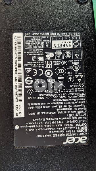 Acer predator original charger 180 watt 1