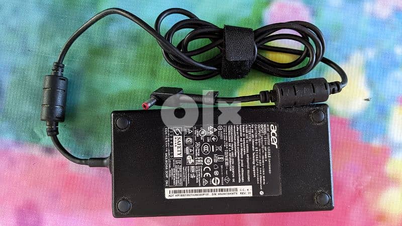 Acer predator original charger 180 watt 2