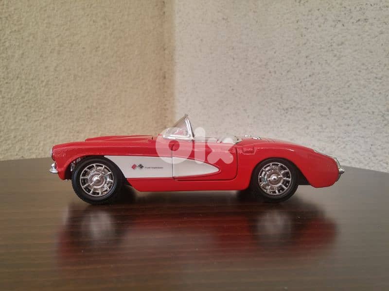 Chevrolet Corvette (1957) diecast car model 1:24 2