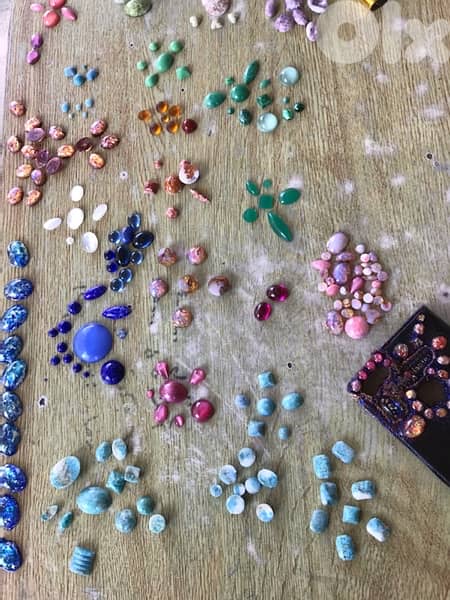 احجار زجاجية  ومواد اخرى عالية الجودة مصنعة غير طبيعية 7