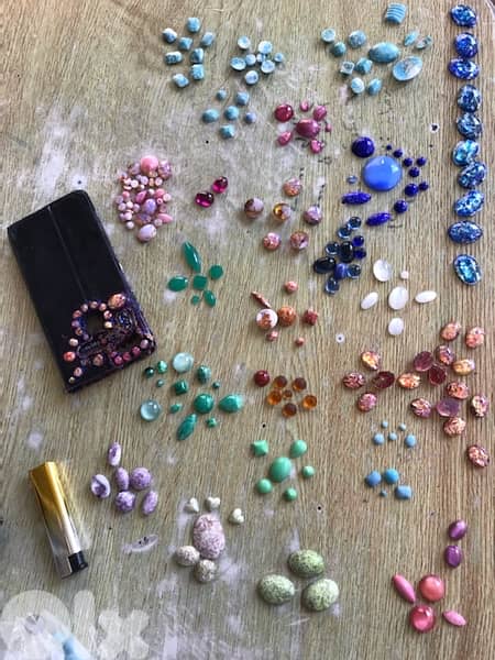 احجار زجاجية  ومواد اخرى عالية الجودة مصنعة غير طبيعية 8