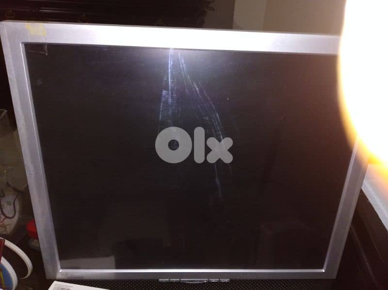 Computer screen For sale 0