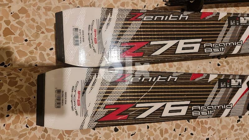 ski set. mint condition used 3 times. 2