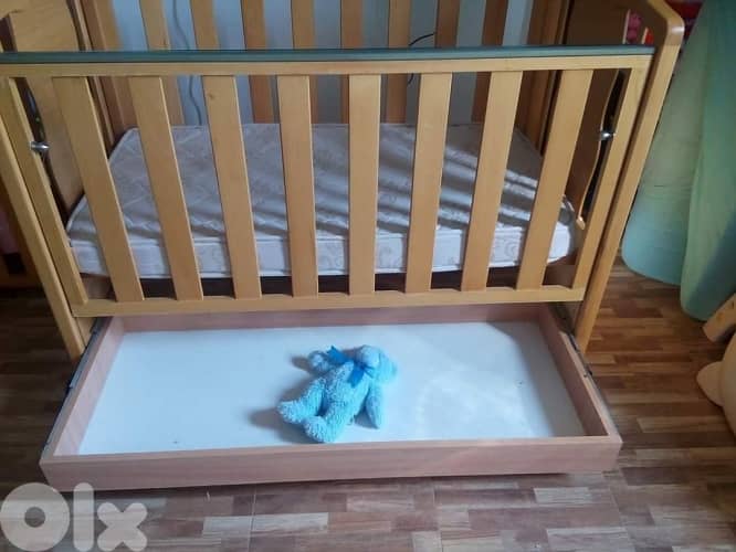 Wood Crib 1