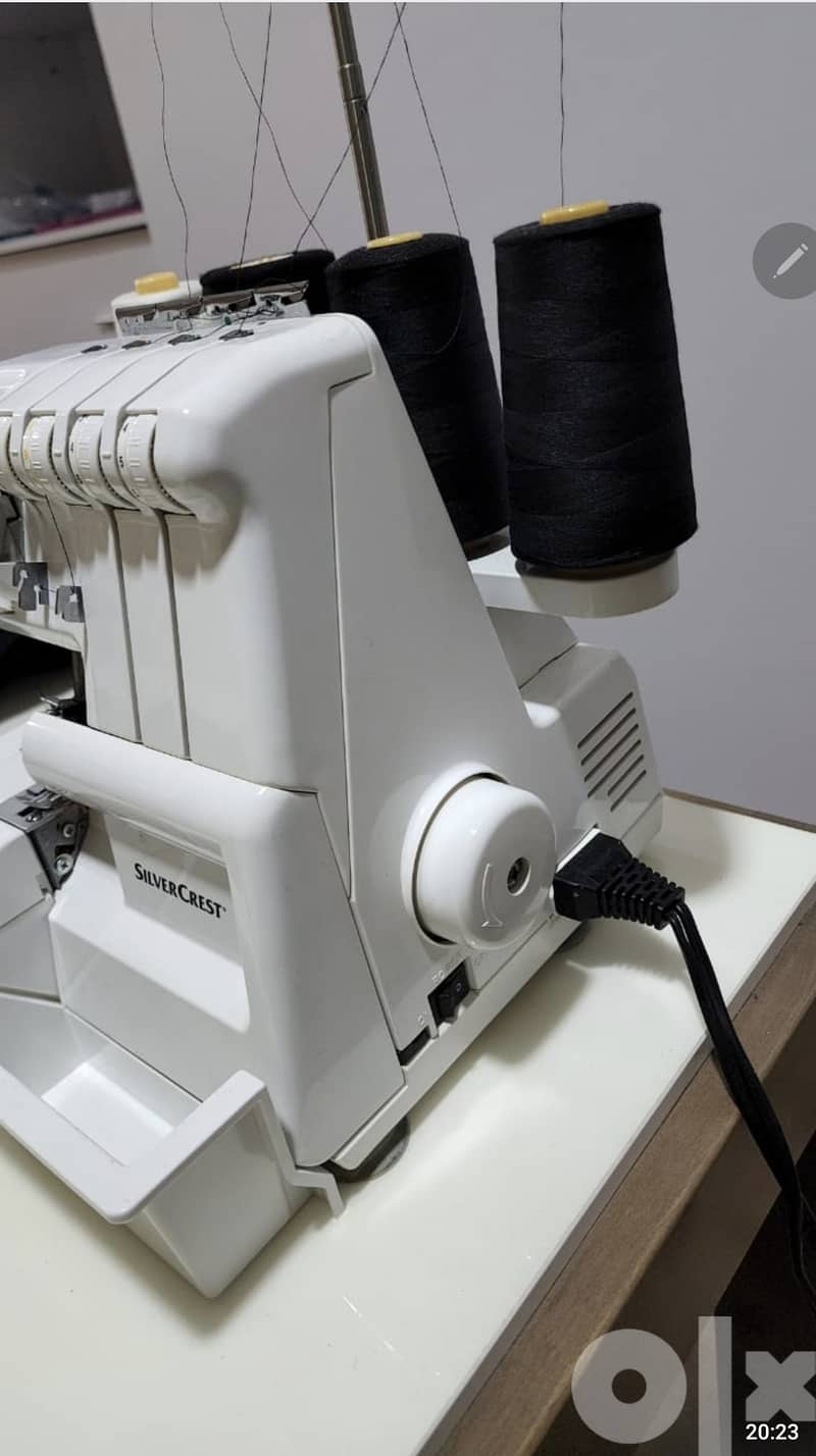 Overlock sewing machine Silver crest 2