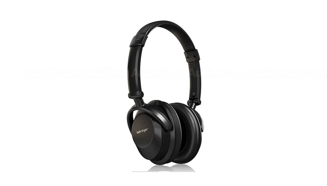 Behringer HC2000 Studio Headphones 0