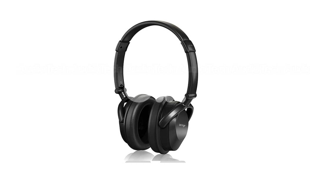 Behringer HC2000 Studio Headphones 2