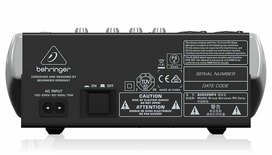 Behringer Xenyx QX602MP3 Mixer 2
