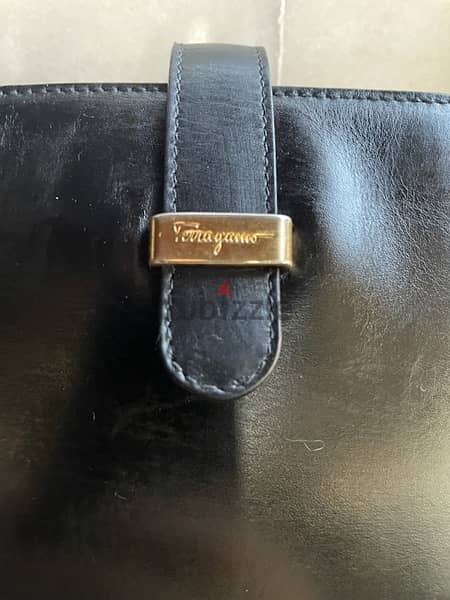 salvatore ferragamo bag 7