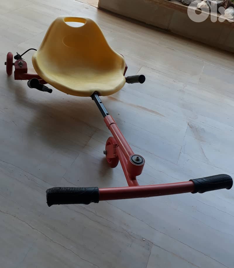 Wave roller . 3 wheels . rgb tires. 0