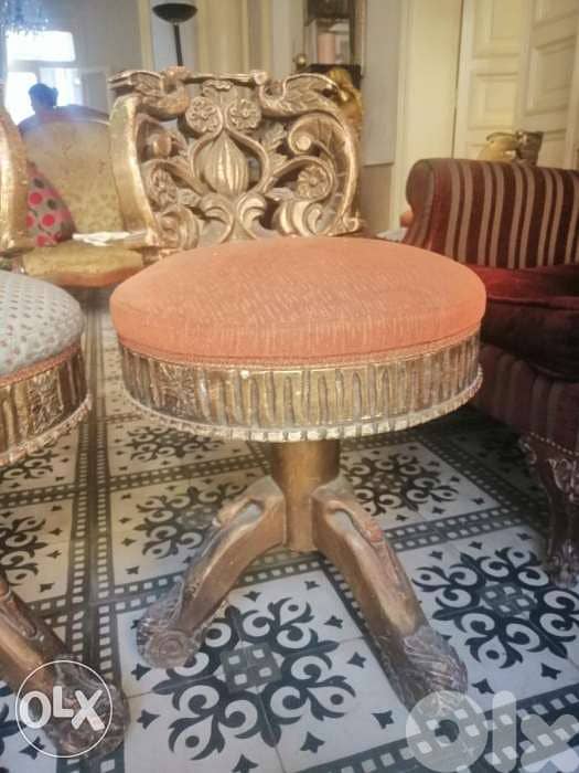 chairs 0
