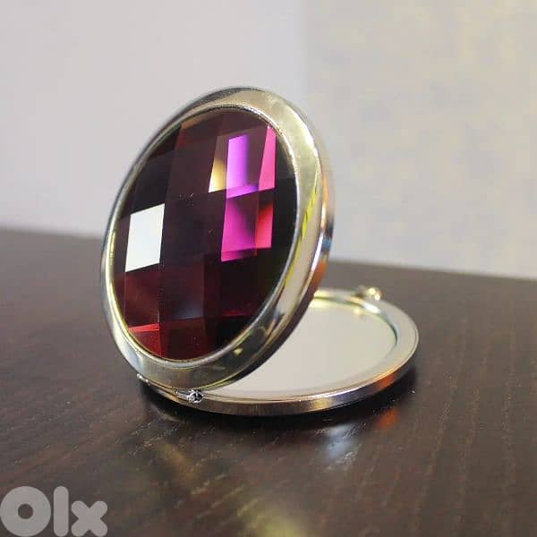 Mirror/Keychain/Bag Holder 0