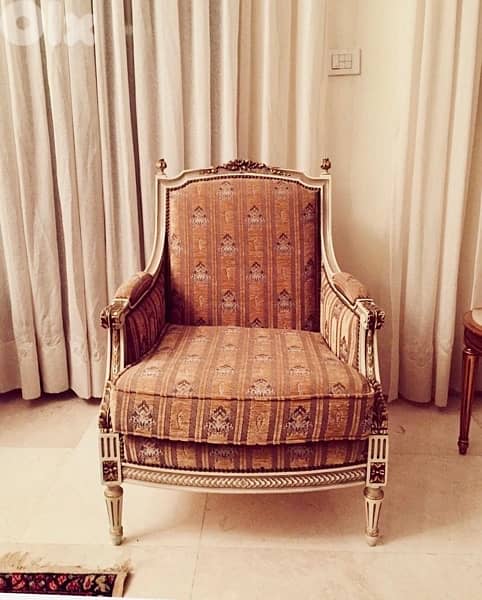 Vintage Louis XVI saloon 1